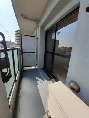 【バルコニー】 | セレノ・カーサ | 落ち着いた時間を過ごせるバルコニーです