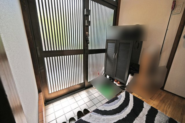 大阪市鶴見区徳庵１丁目中古戸建の玄関|玄関は2階部分になります。