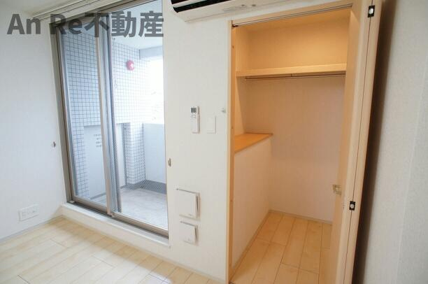 川口市東川口２丁目の賃貸マンションの収納
