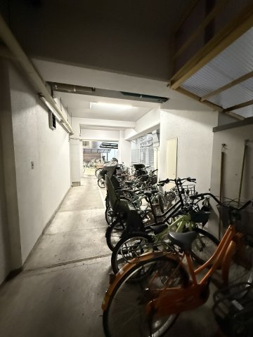 アバンダント釣鐘の外観