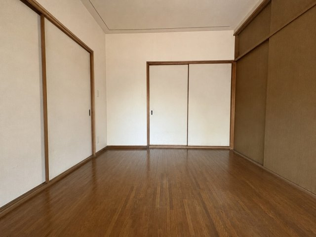 津福本町戸建の洋室|家財等を消去したCG加工画像です