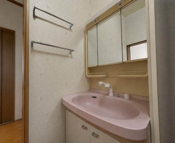 津福本町戸建の独立洗面台|家財等を消去したCG加工画像です