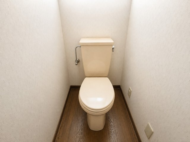 津福本町戸建のトイレ|家財等を消去したCG加工画像です