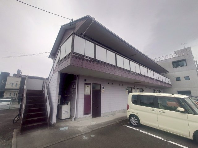 ハイツ林ケ丘の外観