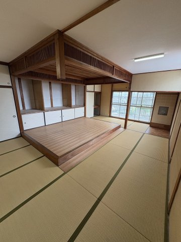 枚方市香里ケ丘戸建の洗面所