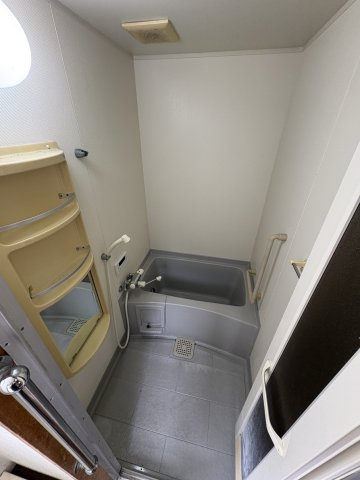 枚方市香里ケ丘戸建の浴室