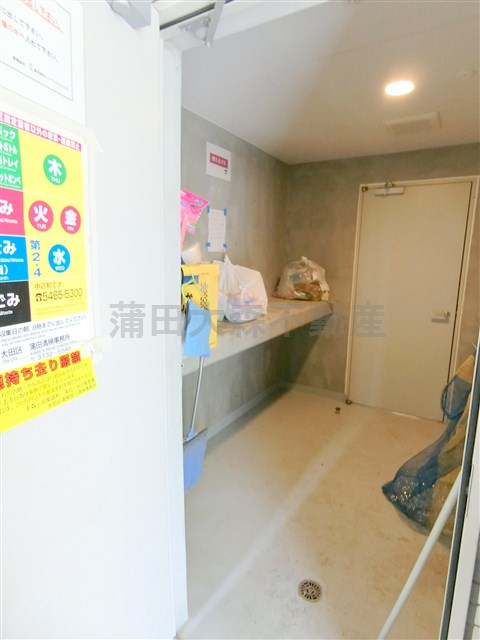 ライジングプレイス蒲田南のその他共用部分|曜日時間関係なくゴミ捨て可能な敷地内ゴミ捨て場！