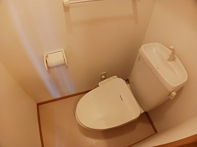 ヴィラ　サンシャインのトイレ|落ち着いたトイレです