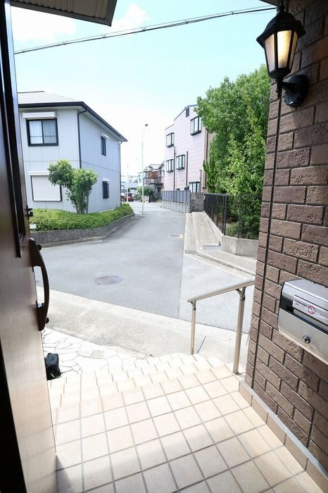 朝山タウンハウス　A棟のエントランス