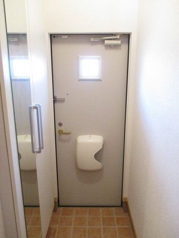 グレイス・コートの玄関|シンプルで使いやすい玄関です