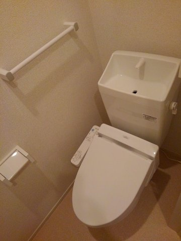 ドッグ・ウッド・ベルのトイレ|シンプルで使いやすいトイレです