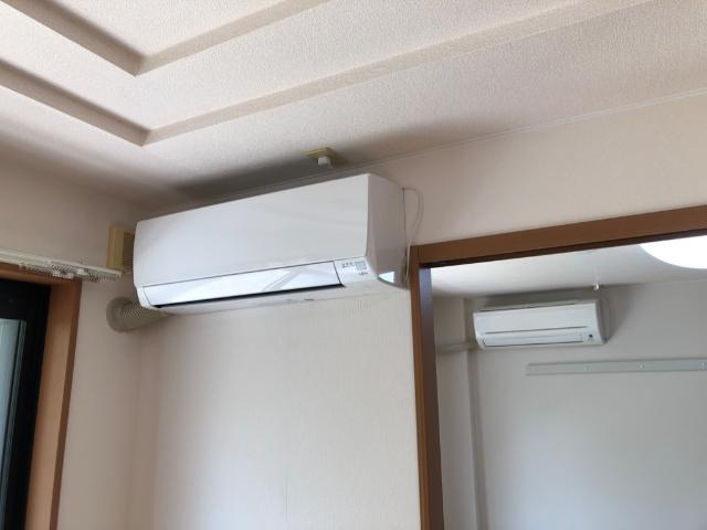 ハイツももの里　　　刈谷市近郊の賃貸はクラスホーム刈谷店の内装|エアコン（2基）