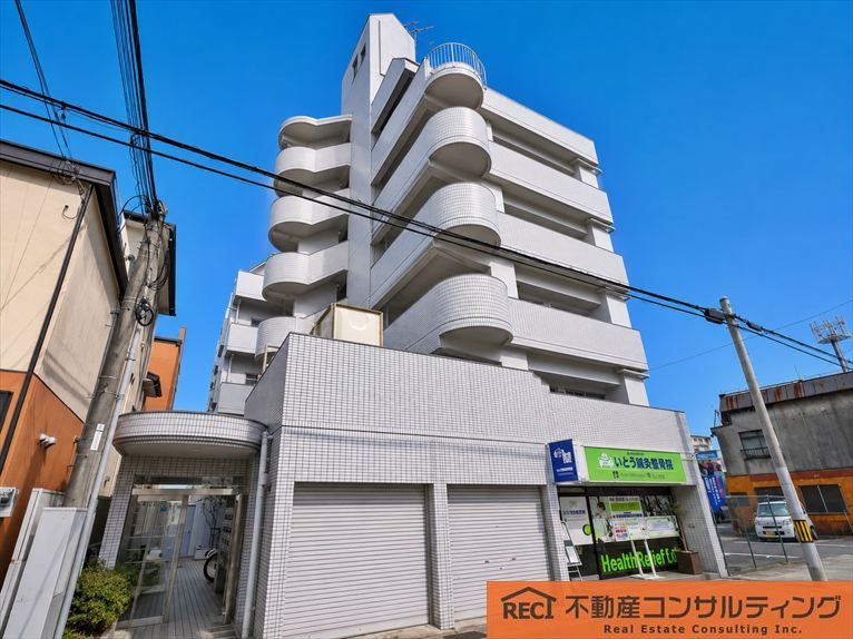 本山ビューハイツの外観