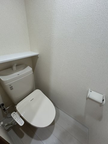 シャトレジョージタウンのトイレ|落ち着いた色調のトイレです