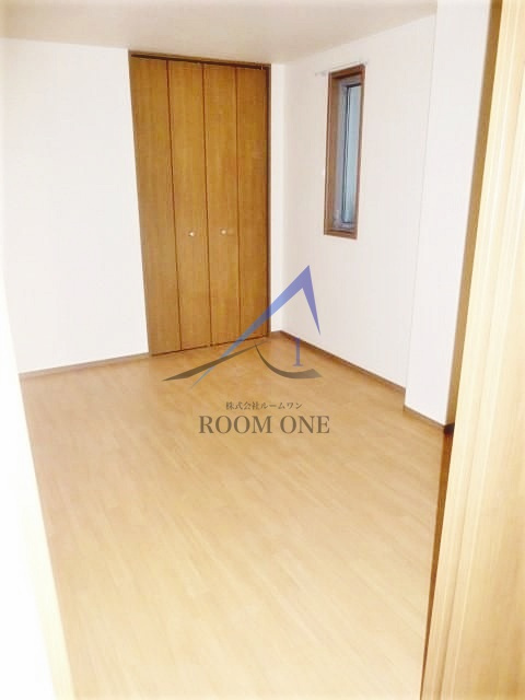 メゾンＭｕｍｅの居間・リビング|洋室のお部屋です。