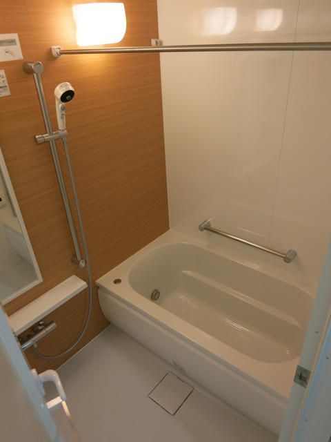 パレステージ町屋壱番館の浴室|日々の疲れを癒すお風呂付です