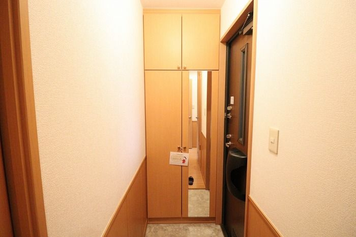 グランシャリオAの玄関