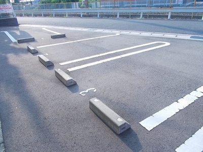 【駐車場】 | サンリット | カースペースがあります