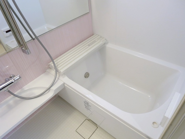 フォルテーヌⅤの浴室|お風呂の時間が待ち遠しくなるような、広さと豪華さです( *´艸｀)