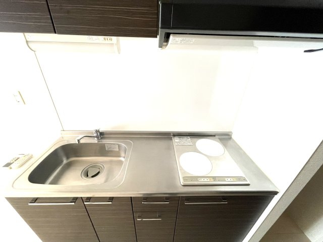 久喜市本町２丁目のアパートのキッチン