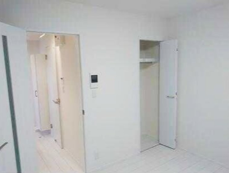 ウエストガーデン八木崎の居間・リビング|※同建物別部屋参考写真