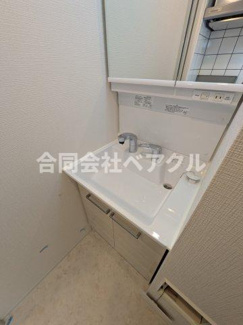 【独立洗面台】 | エスリード京都吉祥院 ヴィーナ | 朝の身支度には欠かせない独立洗面化粧台