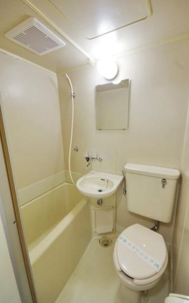 ポルシェ成増の浴室