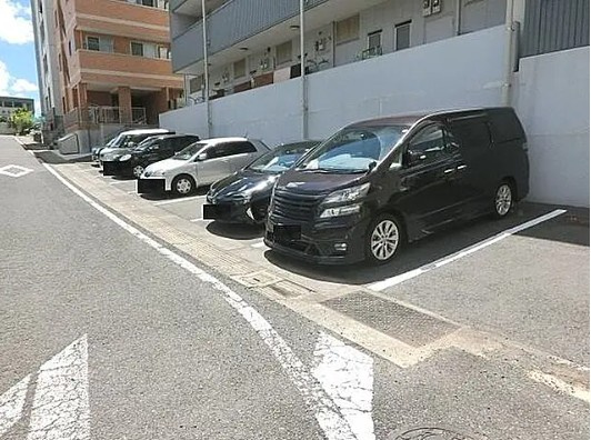 feliceの駐車場