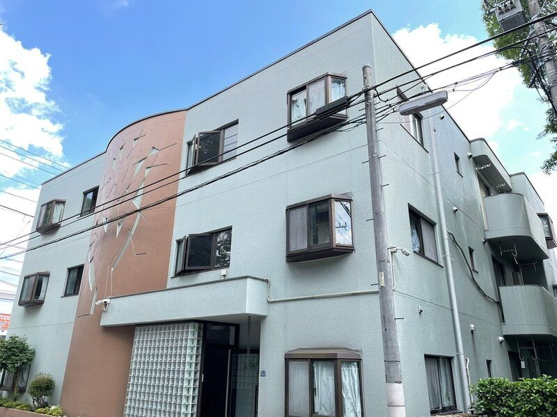 アート・ロッジの外観|お電話でお問合わせ頂けますと、よりスムーズにご対応出来ます♪