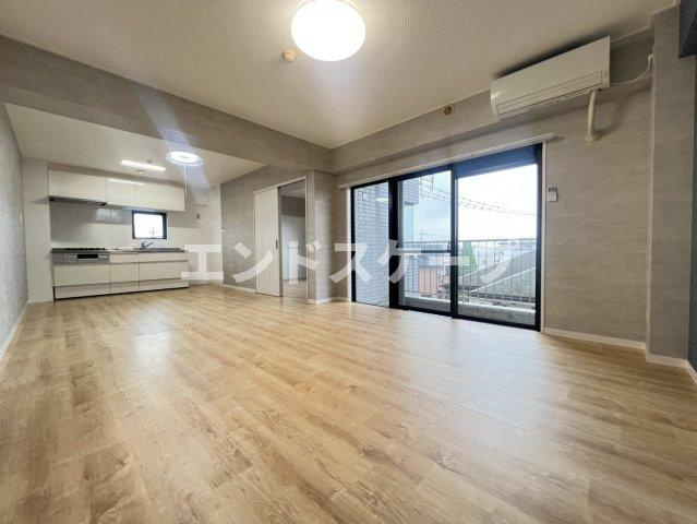カーサ・ピッコラ高崎の居間・リビング|高崎、前橋のお部屋探しはエンドスケープまで！お客様の理想お聞かせ下さい♪