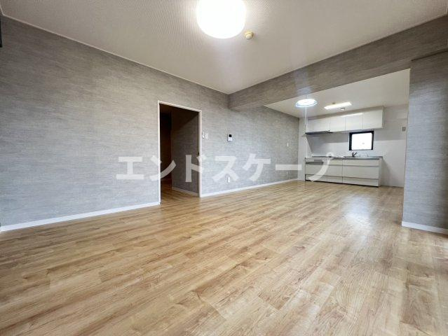 カーサ・ピッコラ高崎の居間・リビング|高崎、前橋のお部屋探しはエンドスケープまで！お客様の理想お聞かせ下さい♪
