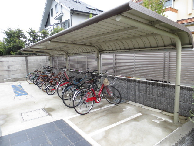 サンジュノラ西荻のその他共用部分|屋根付き駐輪場あり♪