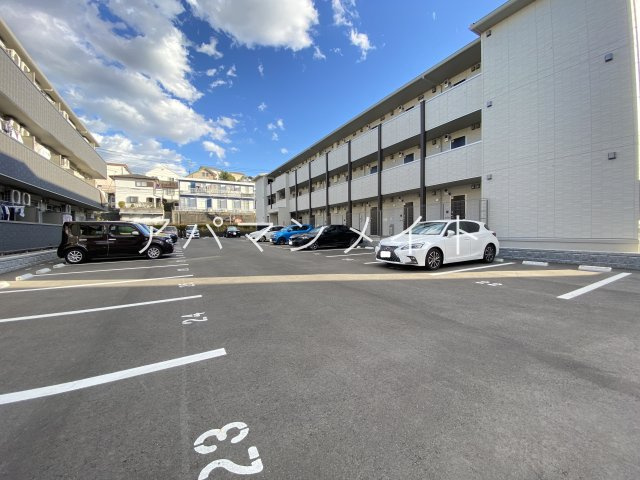 【駐車場】 | ウェルデンス戸塚Ｂ | カースペースがあります
