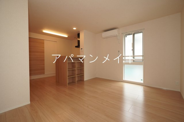 【居間・リビング】 | ウェルデンス戸塚Ｂ | 戸塚周辺ならアパマンメイトへＬｅｔｓ Ｇｏ ！