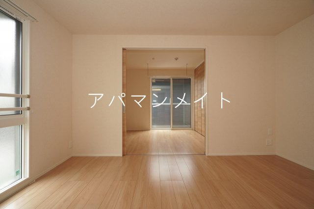 【居間・リビング】 | ウェルデンス戸塚Ｂ | 戸塚周辺ならアパマンメイトへＬｅｔｓ Ｇｏ ！