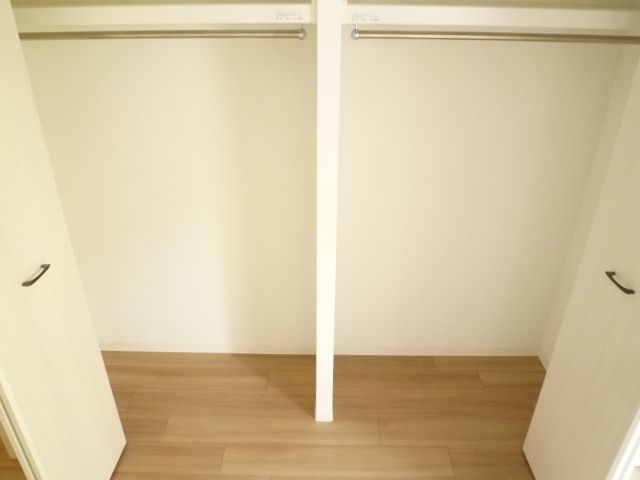 レオンコンフォート難波南の収納