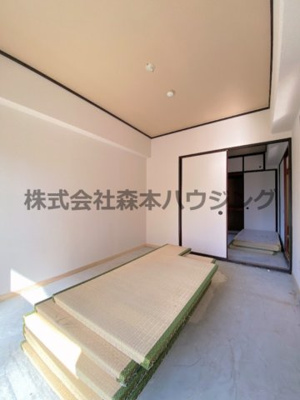【和室】 | 　プランドールマツカワ | ※同タイプ別室の写真となります。
　設備内容や色調など相違がある場合は実際のお部屋の現状優先となります。