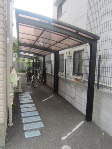 エアフォルク北府中のエントランス