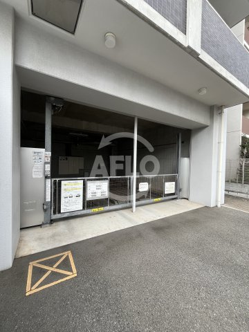 ライブガーデン新大阪の駐車場|駐車場