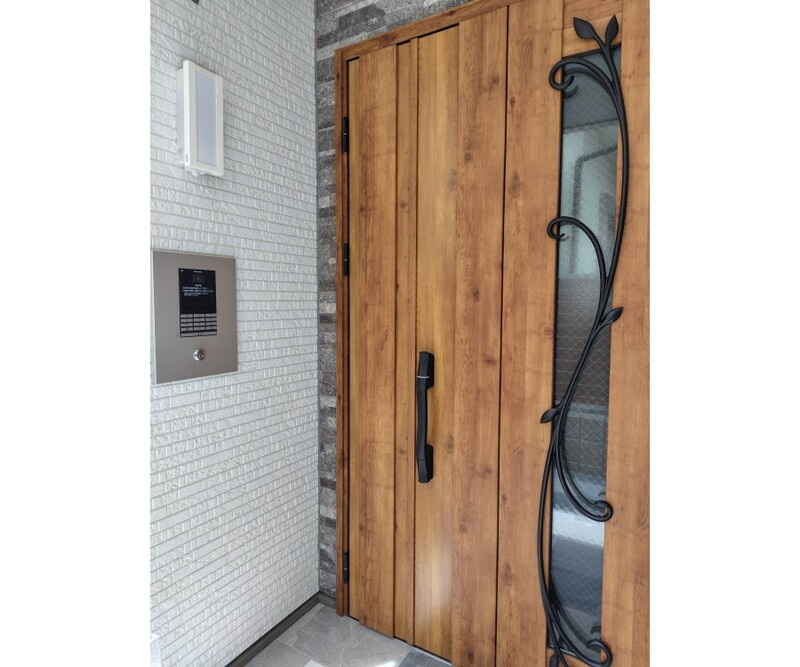フォレストクリエオーレ城垣町弐番館のエントランス