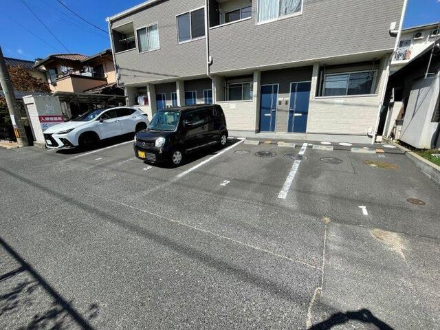 ラック南方の駐車場