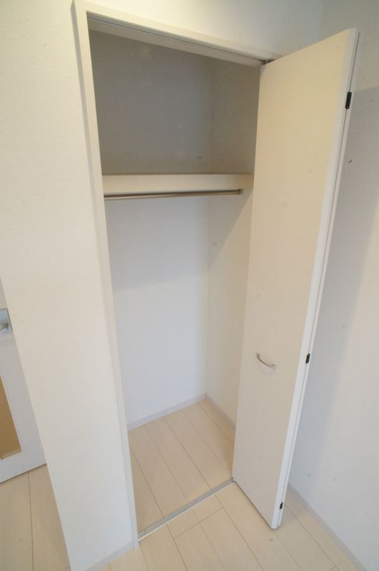 戸田市新曽南２丁目の賃貸マンションの収納