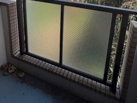 ジュネパレス横須賀のバルコニー
