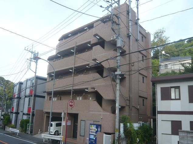 ジュネパレス横須賀の外観