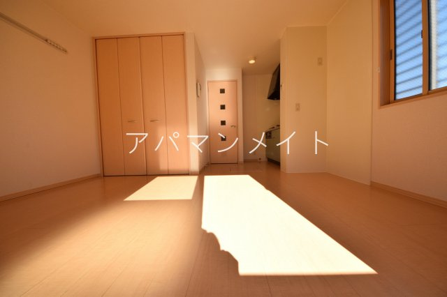 【寝室】 | クレスト | 落ち着いて過ごせるお部屋なので、寝室にいかがでしょうか