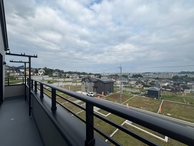 八王子市　長房町　新築戸建て　のバルコニー