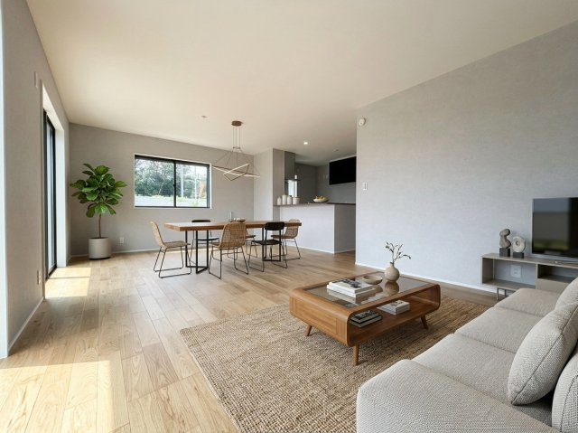 八王子市　長房町　新築戸建て　の居間・リビング|※本画像はCGで作成しており、実際に現地に家具は置かれておりません。また、価格に家具は含まれておりません。