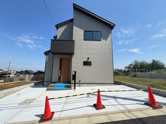 八王子市　長房町　新築戸建て　の外観
