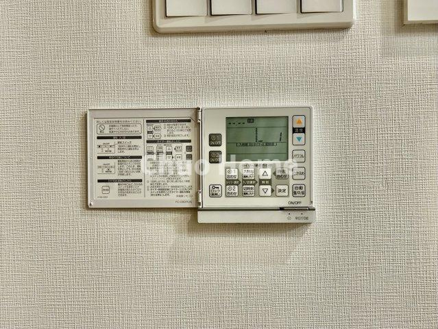 クリオ亀有ガーデンマークスの冷暖房・空調設備|【床暖房】冬は足元から暖めてくれる床暖房はエアコンとは違って埃が舞いませんので健康にも良さそうですね。