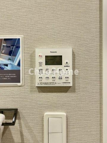 クリオ亀有ガーデンマークスの浴室|【浴室乾燥機】暖房・冷風・換気・乾燥が可能です。毎日を快適に過ごせるうれしい機能が揃っています。雨の日の洗濯物も安心です。